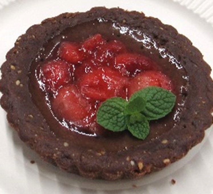 いちごきらめく米粉タルト